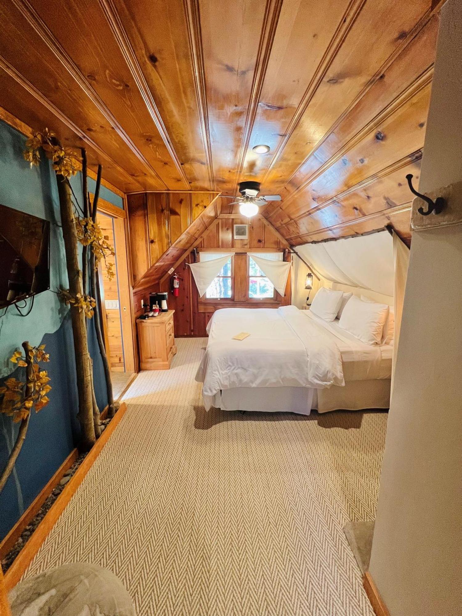 Cottage Inn At Lake Tahoe (Adults Only) ทาโฮซิตี ภายนอก รูปภาพ